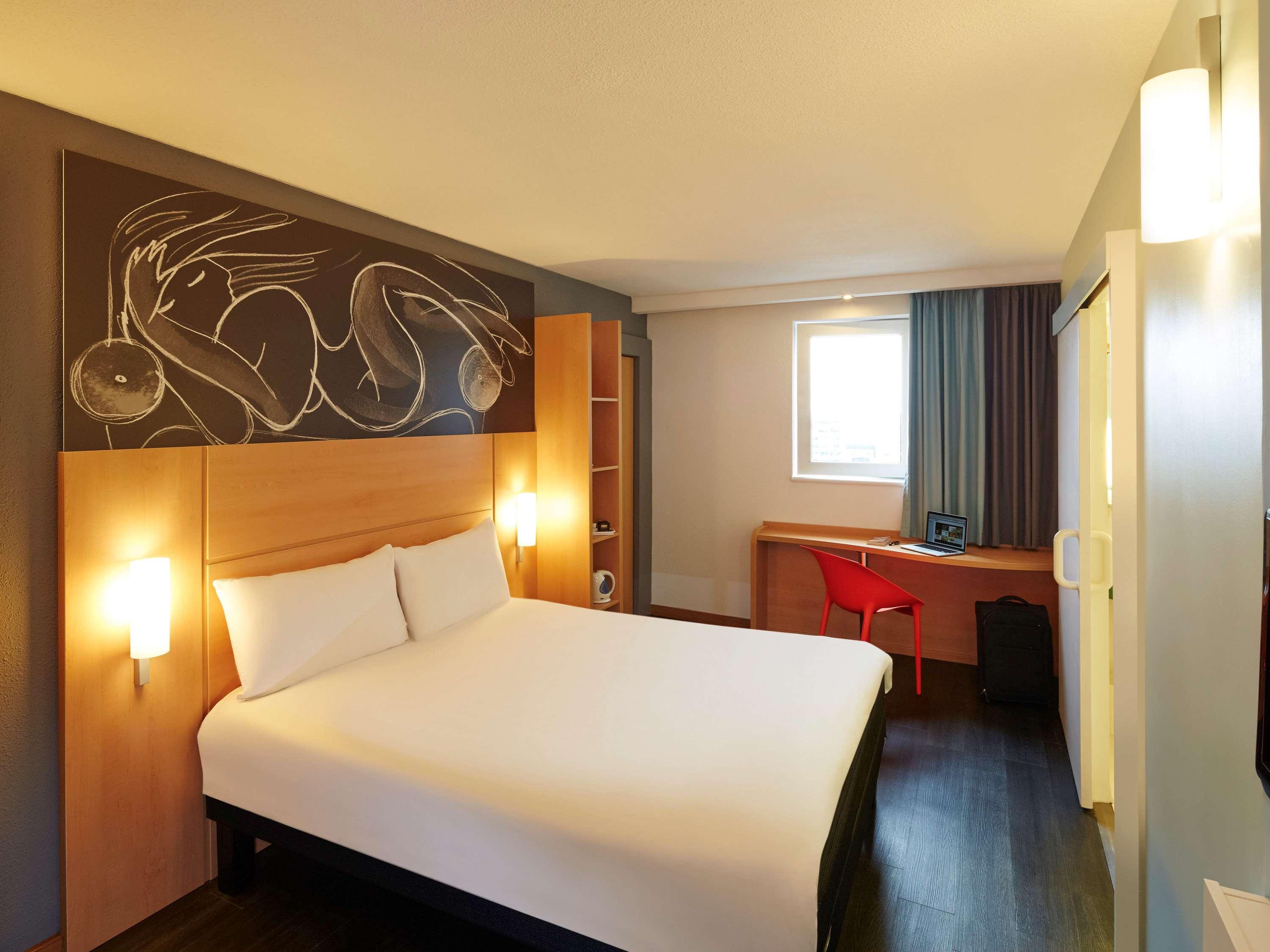 Hotel Ibis Reading Centre Exterior foto
