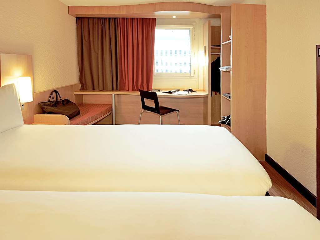 Hotel Ibis Reading Centre Zimmer foto